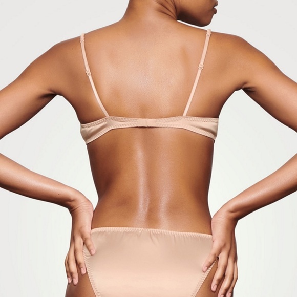 NWOT SKIMS Satin Bralette in Pink Sand - Picture 3 of 8